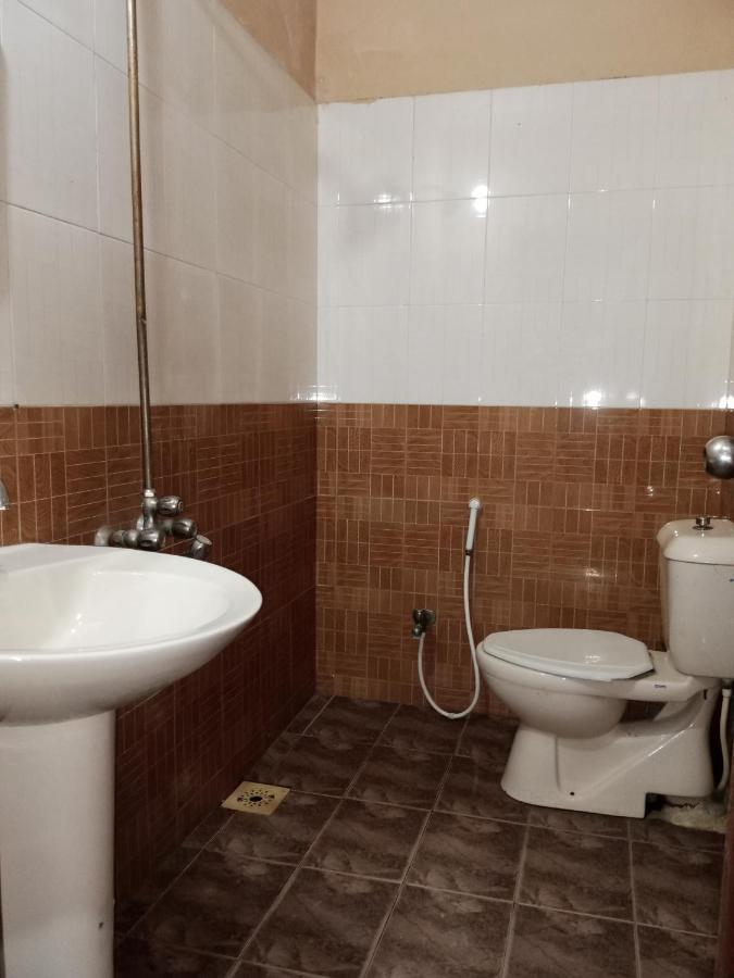Moon Soon Hotel Lahore Zimmer foto